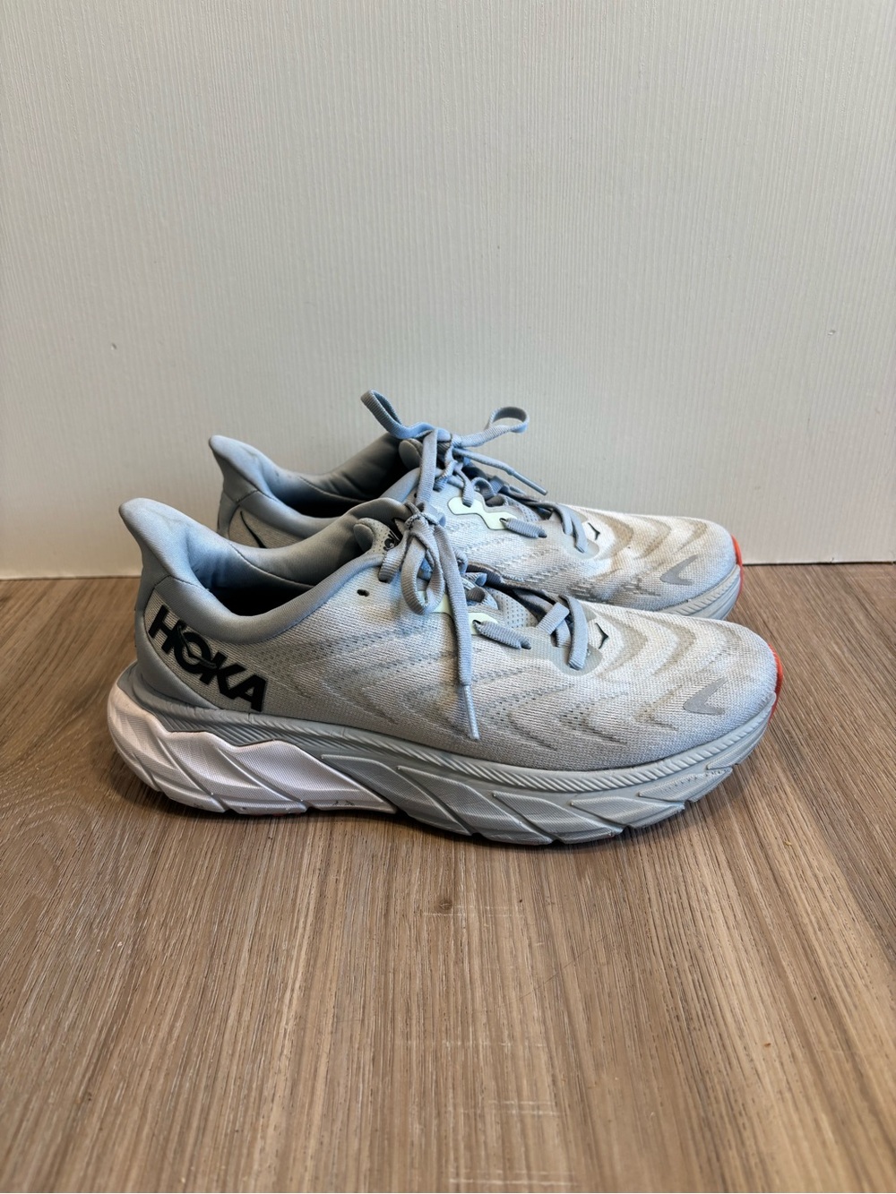 Hoka One Women's Arahi 6 Running Walking Gym Comfort Plein Air Blue Fog Size 7B